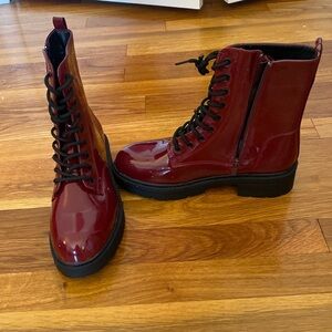 TOP Moda Women’s Burgundy Faux Leather Combat Boots Size 8.5